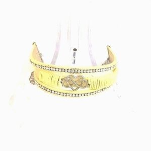 NWT BOUTIQUE WRAP YELLOW BRACELET WITH SILVER ADJUSTABLE CLOSURE